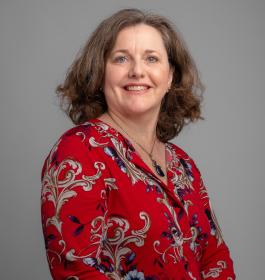 Photo of Emily L. Bradshaw, PhD
